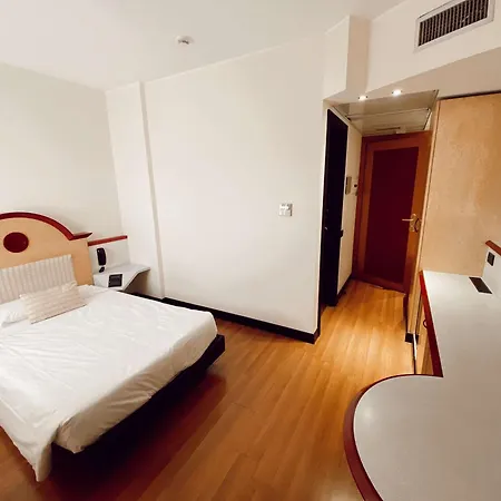 Hotel Western Solaf