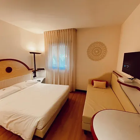 Hotel Western Solaf