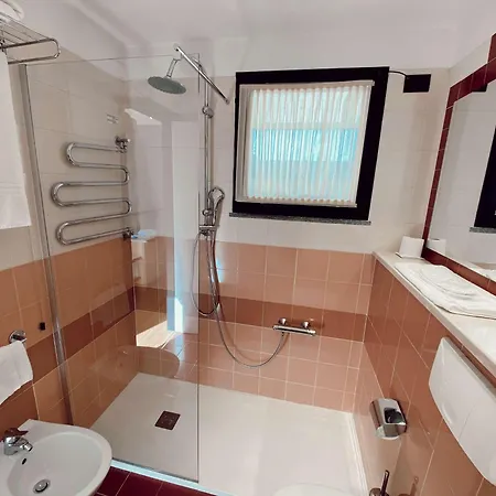 Western Solaf Medolago