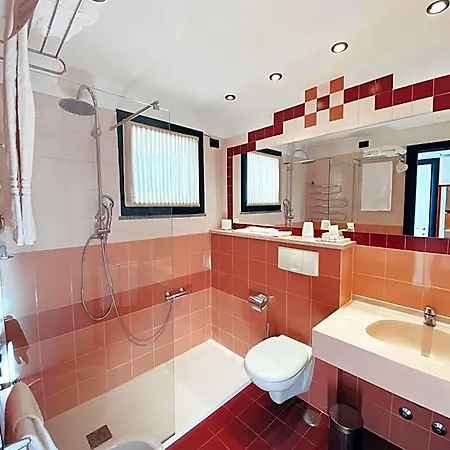 Hotel Western Solaf 4*